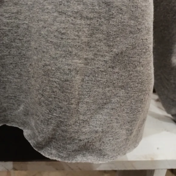 IU Hoosiers Patch Cut Away Design Sweatshirt with Red Indiana Star Size Medium - Picture 3 of 3